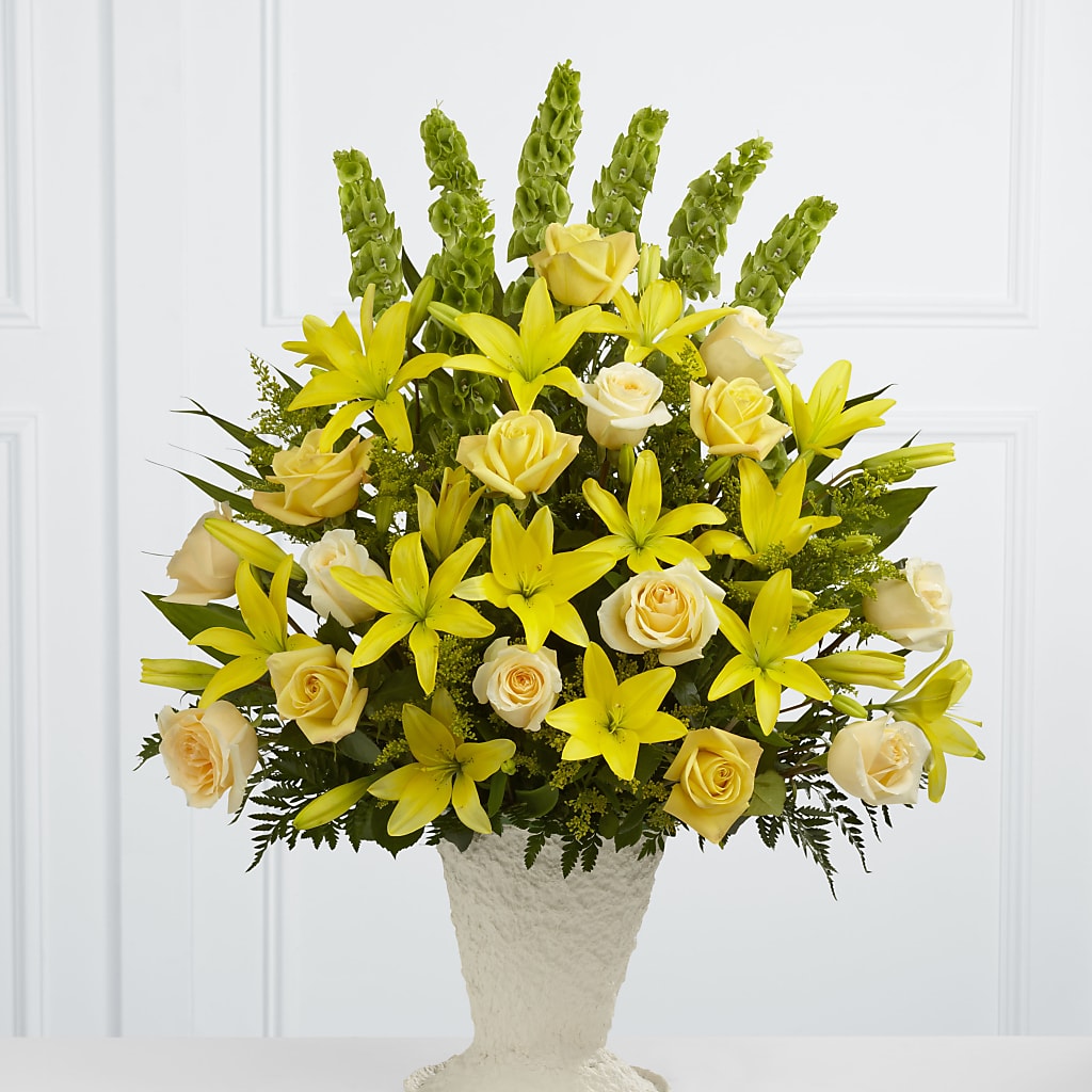 Golden Memories Arrangement – Albertsons, Pleasanton CA